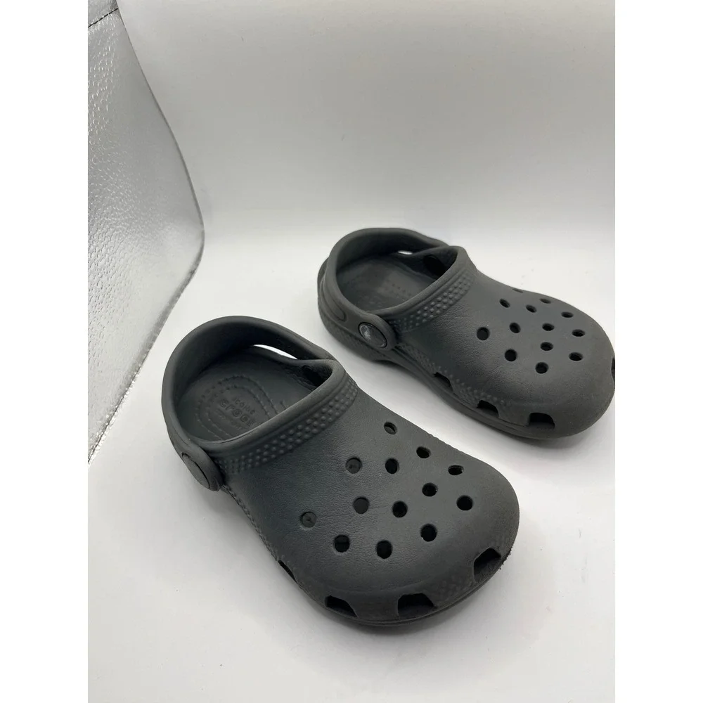 Crocs Classic Clog Kids Size 7 Gray Slip On Sandals‎ Shoes